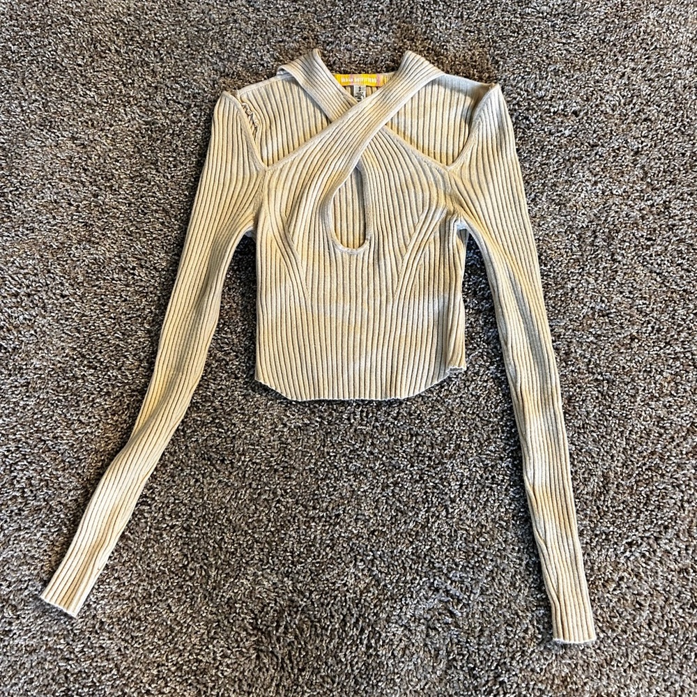 Cute crop sweater top